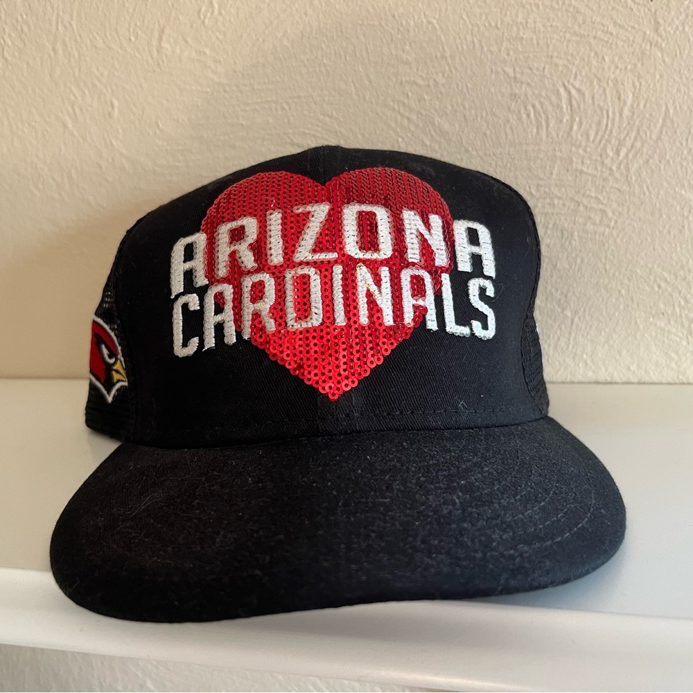 Arizona Cardinals Black Cap with Red Heart ♥️